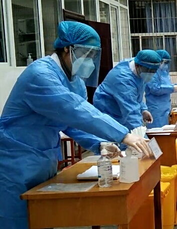 我院開展新冠核酸檢測演練 強化醫(yī)護人員防護用品規(guī)范使用