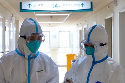 俠骨仁心 一位“不退縮，我先上”的俠女醫(yī)生與抗疫前線的防護戰(zhàn)